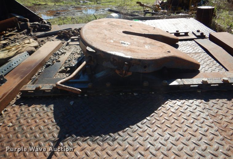 image for item DK5670 1991 International 8100  flatbed truck