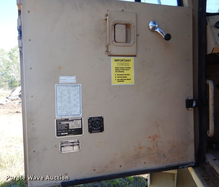 image for item DK5671 1984 Am General M1915A1  semi truck