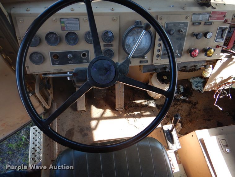 image for item DK5671 1984 Am General M1915A1  semi truck