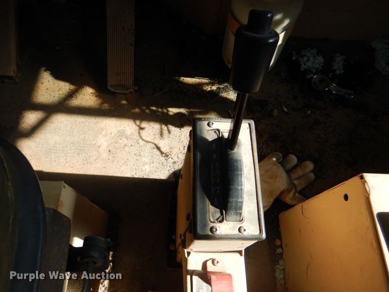 image for item DK5671 1984 Am General M1915A1  semi truck