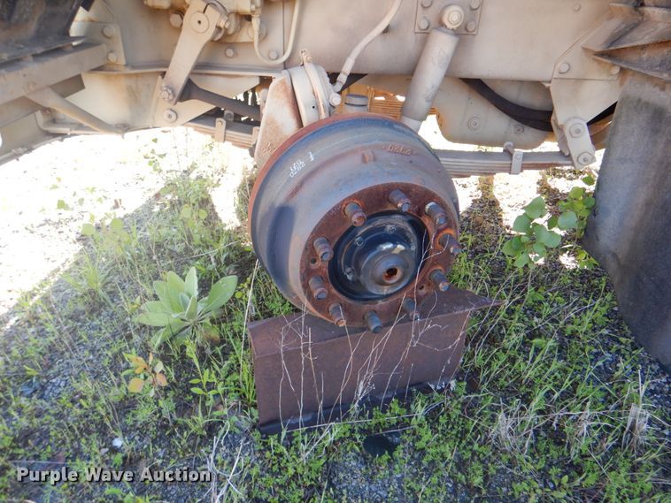 image for item DK5671 1984 Am General M1915A1  semi truck