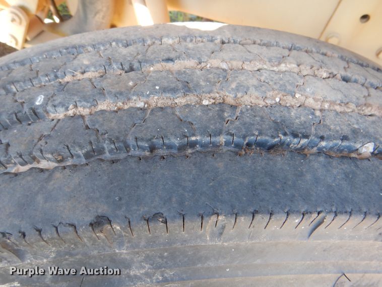 image for item DK5671 1984 Am General M1915A1  semi truck