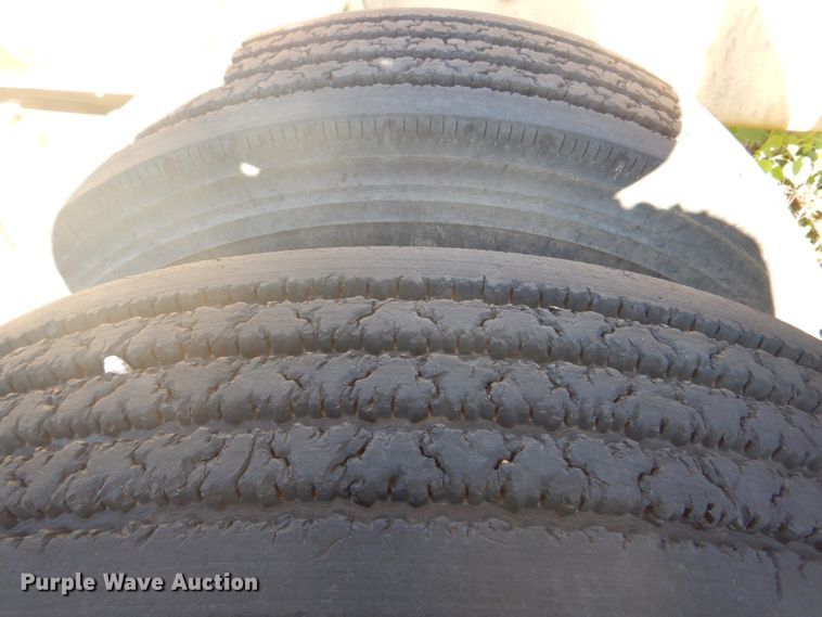 image for item DK5671 1984 Am General M1915A1  semi truck