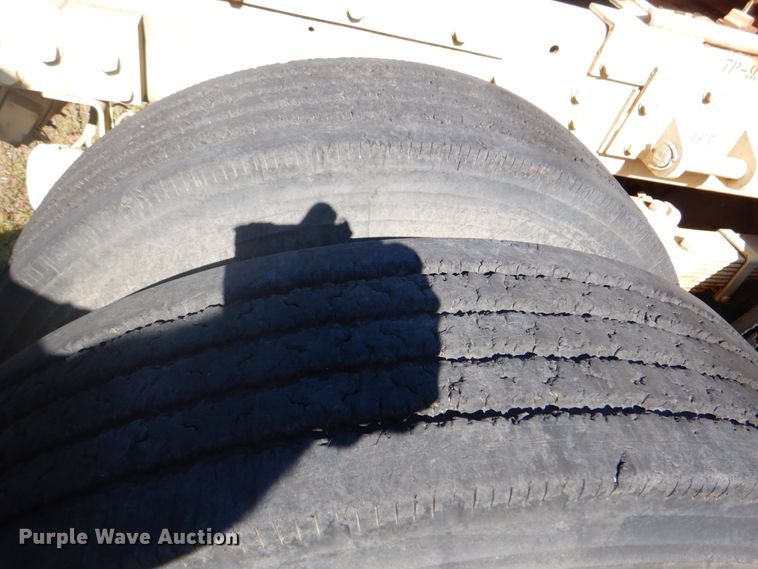 image for item DK5671 1984 Am General M1915A1  semi truck