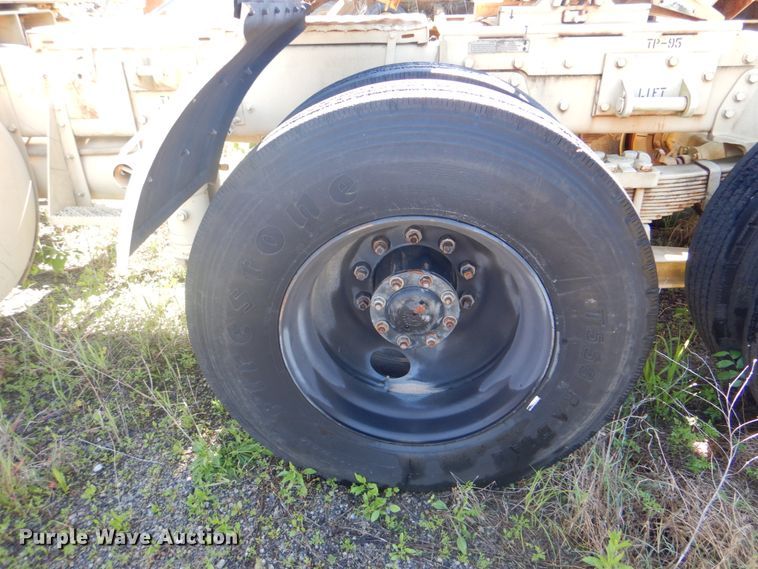 image for item DK5671 1984 Am General M1915A1  semi truck