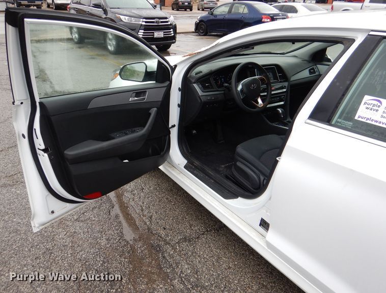 image for item DL8023 2019 Hyundai Sonata