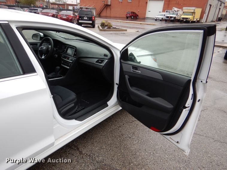 image for item DL8023 2019 Hyundai Sonata