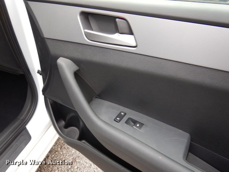 image for item DL8023 2019 Hyundai Sonata