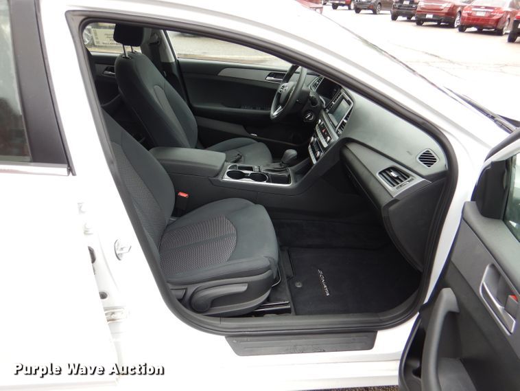 image for item DL8023 2019 Hyundai Sonata