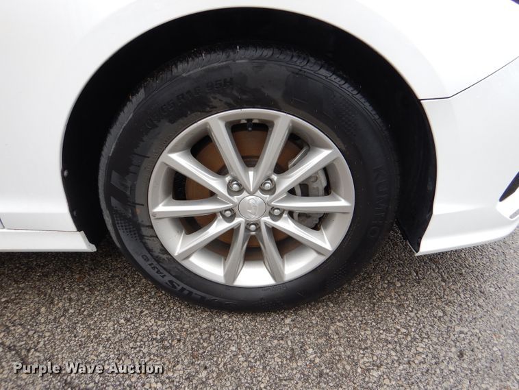 image for item DL8023 2019 Hyundai Sonata