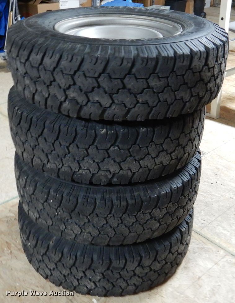 image for item DL8075 Automotive parts and accessories