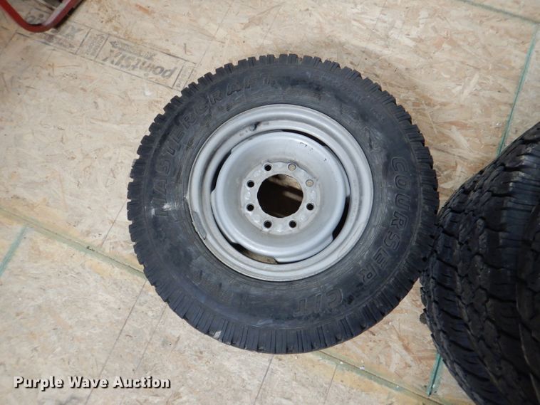 image for item DL8075 Automotive parts and accessories