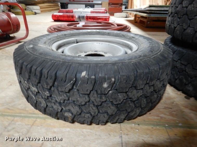 image for item DL8075 Automotive parts and accessories