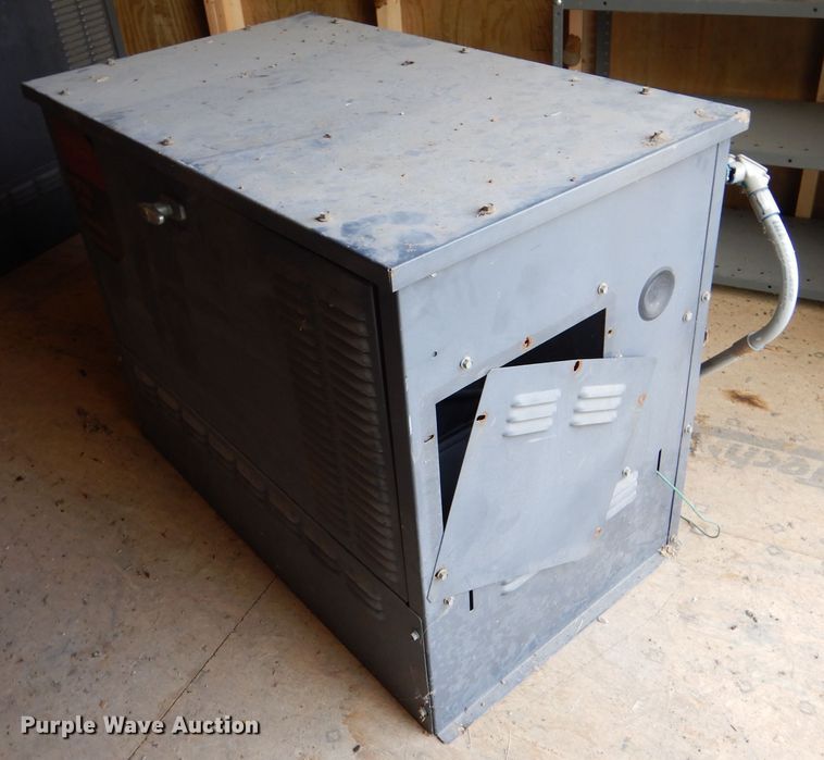 image for item DL8083 Dayton 4W166H  generator