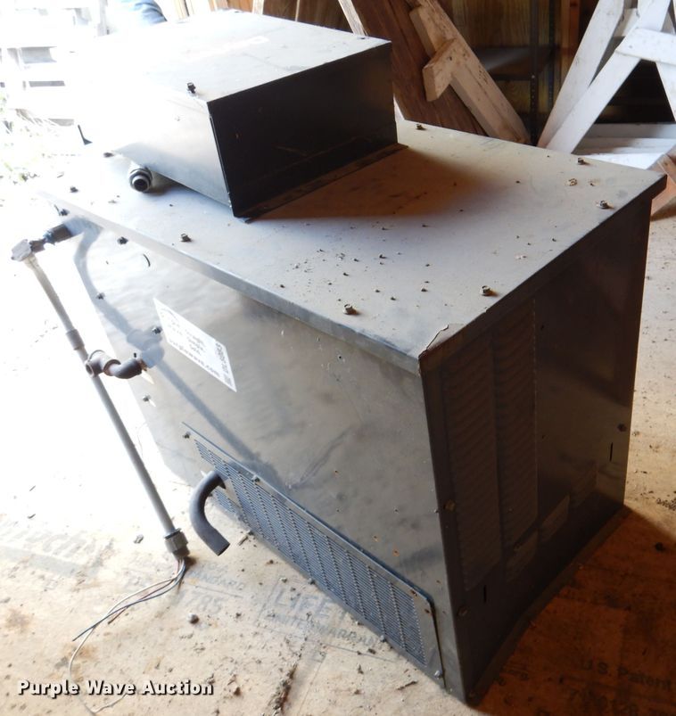 image for item DL8083 Dayton 4W166H  generator