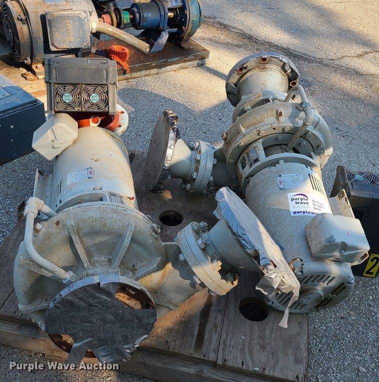 image for item DN5540 (2) water pumps