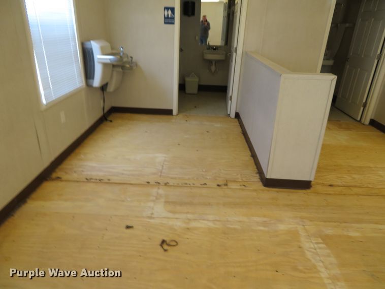 image for item DN5779 2014 Diamond office trailer