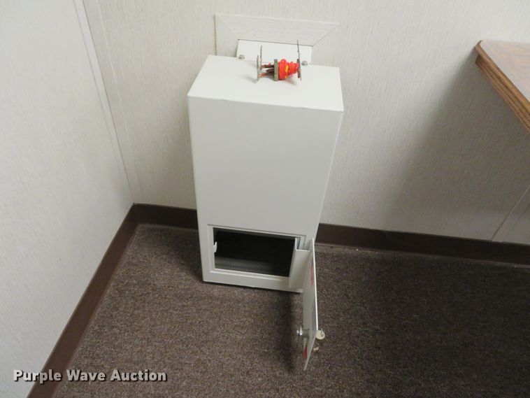 image for item DN5779 2014 Diamond office trailer