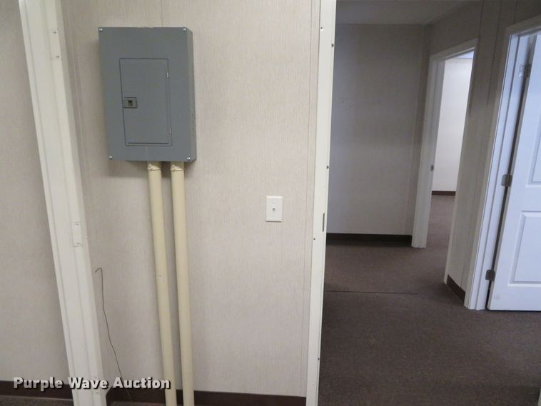 image for item DN5779 2014 Diamond office trailer