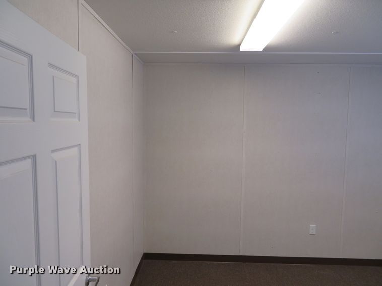 image for item DN5779 2014 Diamond office trailer