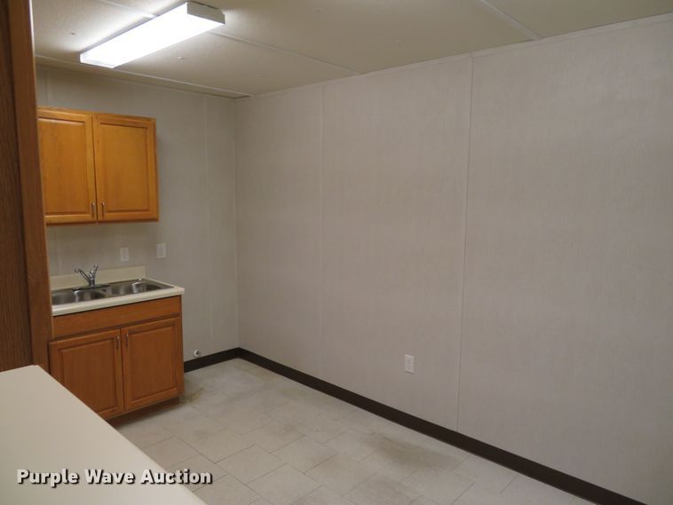 image for item DN5779 2014 Diamond office trailer