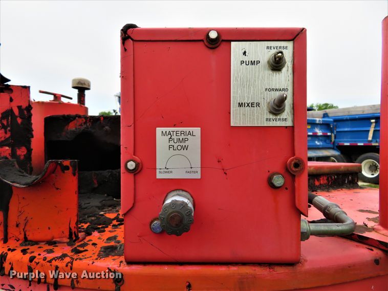 image for item FP9275 2002 Crafco SS125  melter applicator