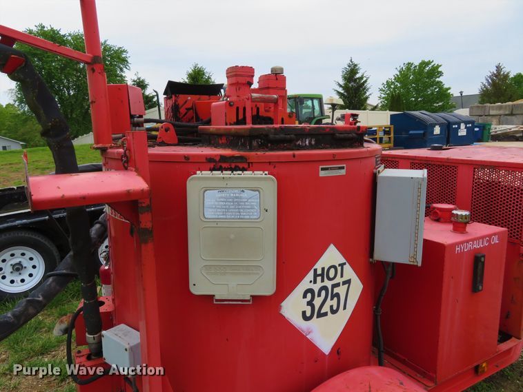 image for item FP9275 2002 Crafco SS125  melter applicator