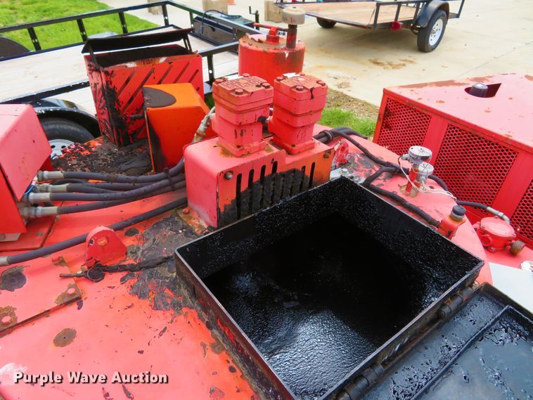 image for item FP9275 2002 Crafco SS125  melter applicator