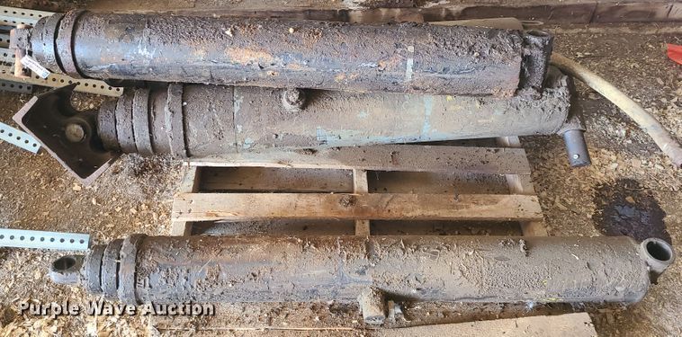 image for item HE9674 (3) 48"L dump bed cylinders