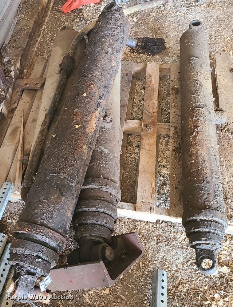 image for item HE9674 (3) 48"L dump bed cylinders