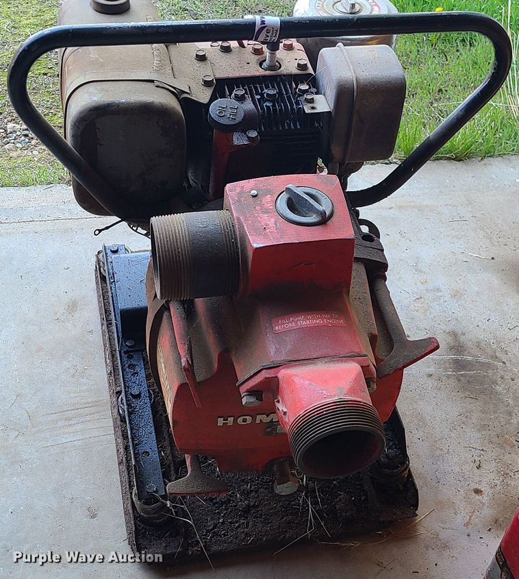 image for item HE9675 (3) water pumps