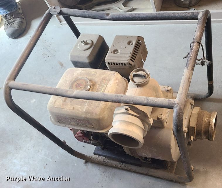 image for item HE9675 (3) water pumps