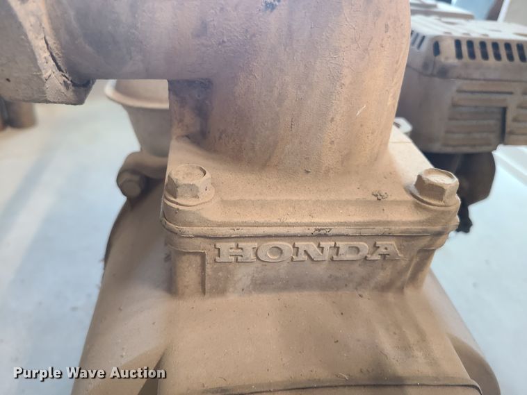 image for item HE9675 (3) water pumps