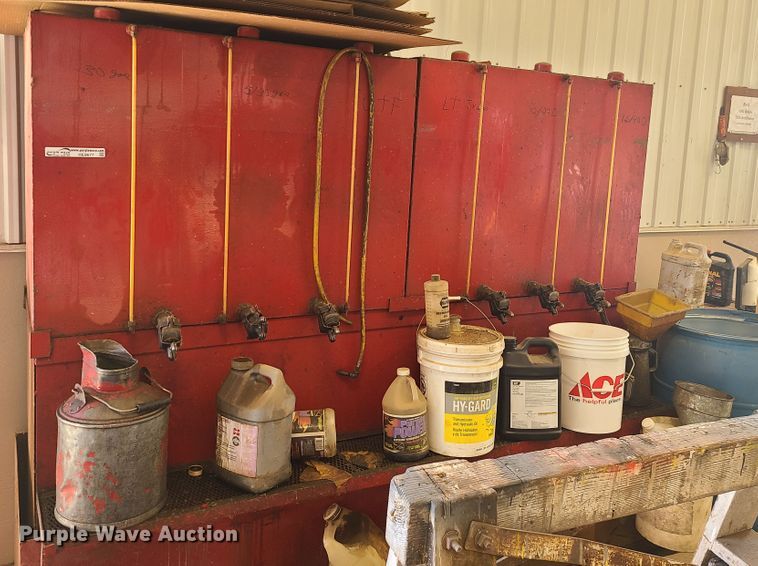 image for item HE9677 Oil storage tank