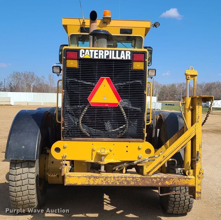 image for item HE9678 2007 Caterpillar 140H VHP  motor grader