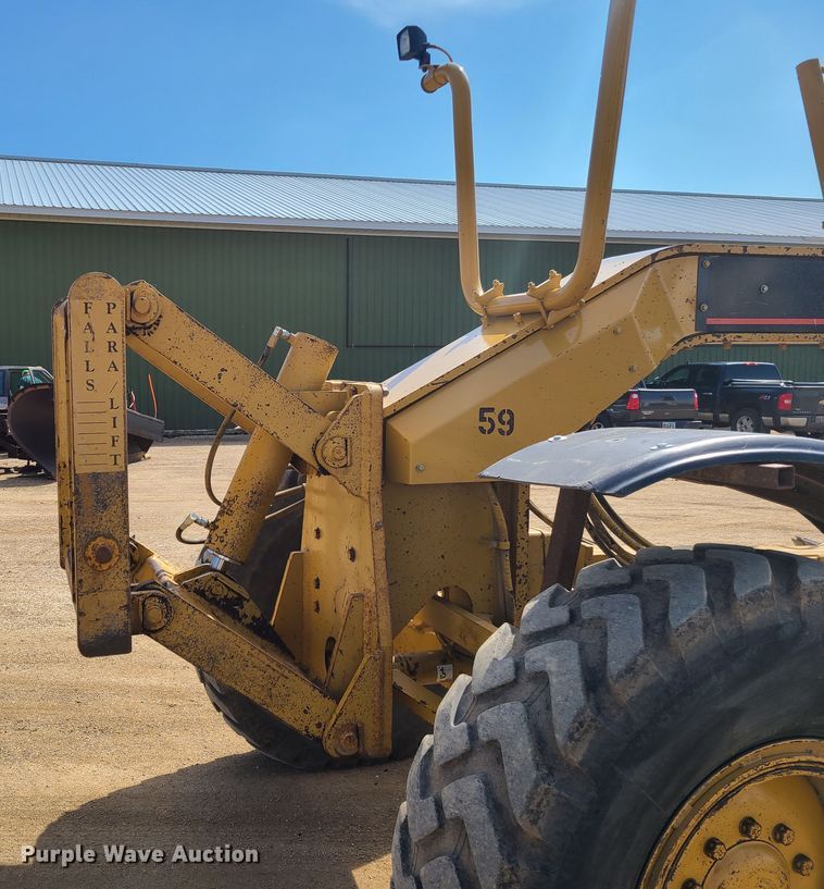 image for item HE9678 2007 Caterpillar 140H VHP  motor grader