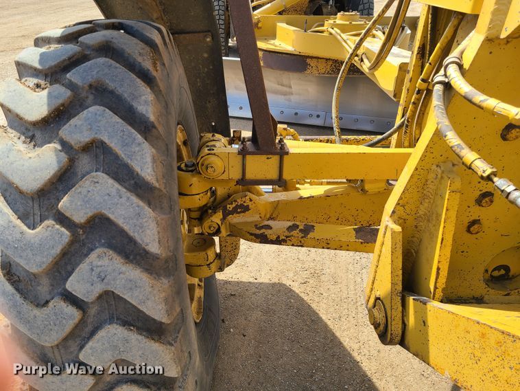 image for item HE9678 2007 Caterpillar 140H VHP  motor grader