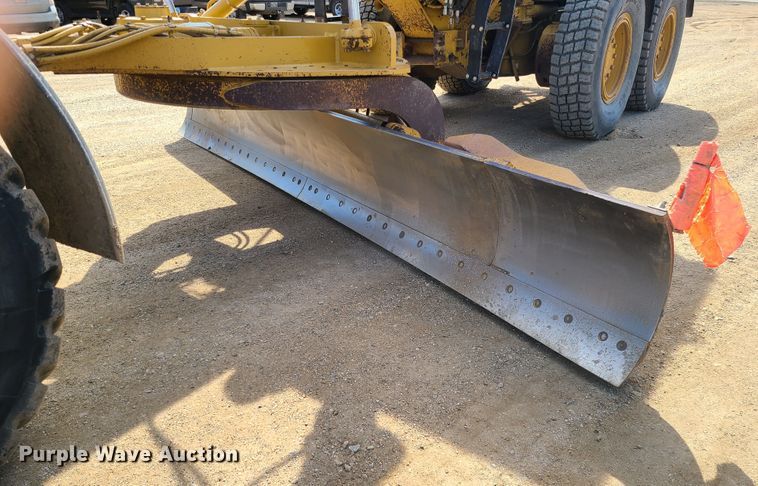 image for item HE9678 2007 Caterpillar 140H VHP  motor grader