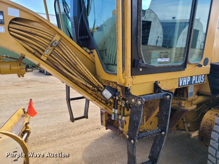 image for item HE9678 2007 Caterpillar 140H VHP  motor grader