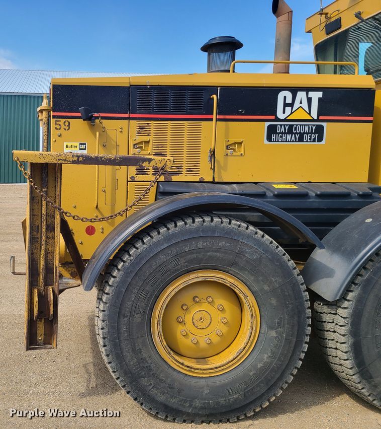 image for item HE9678 2007 Caterpillar 140H VHP  motor grader