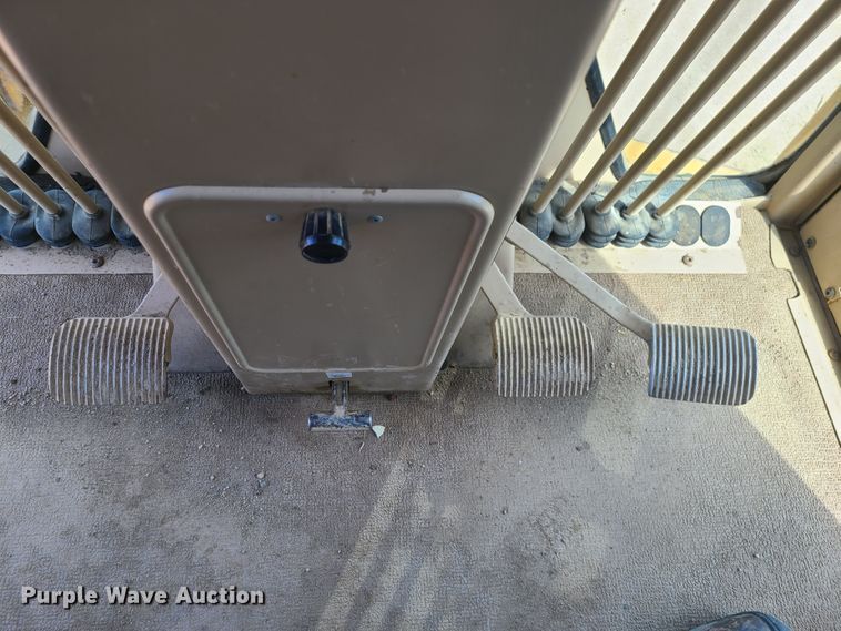 image for item HE9678 2007 Caterpillar 140H VHP  motor grader