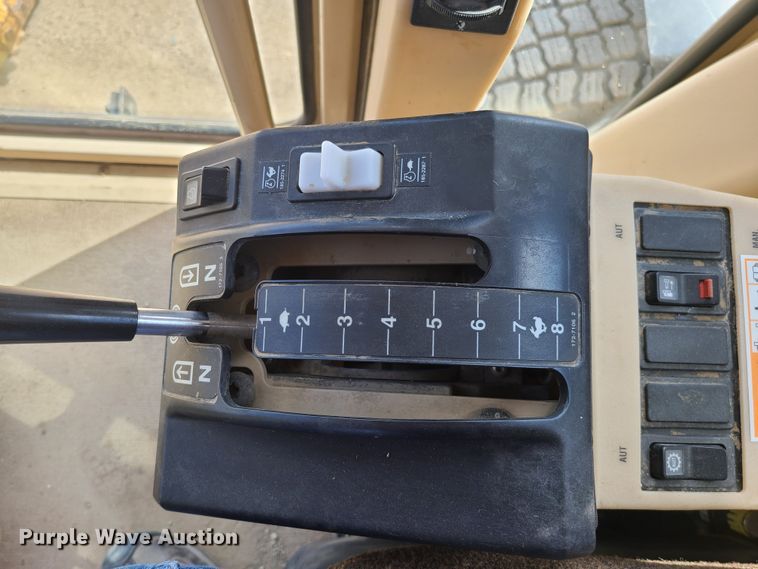 image for item HE9678 2007 Caterpillar 140H VHP  motor grader