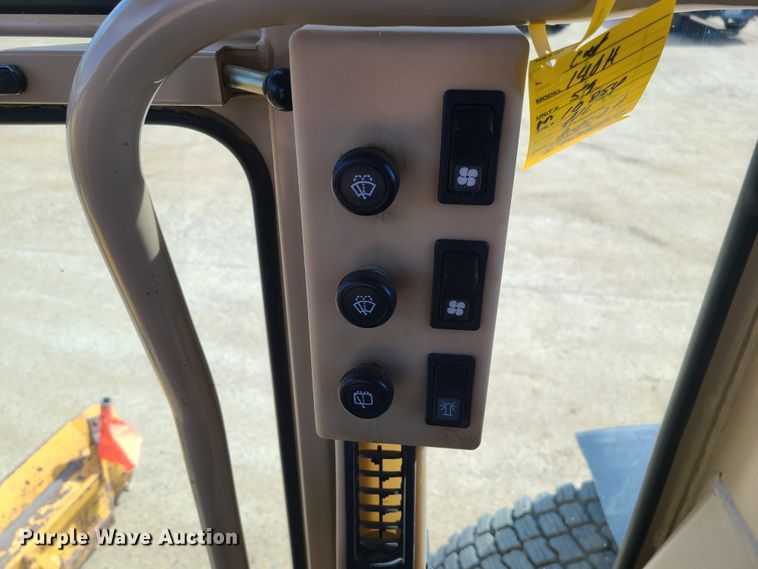 image for item HE9678 2007 Caterpillar 140H VHP  motor grader