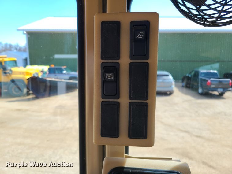 image for item HE9678 2007 Caterpillar 140H VHP  motor grader