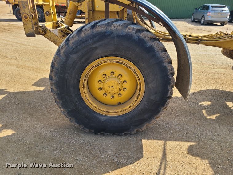 image for item HE9678 2007 Caterpillar 140H VHP  motor grader