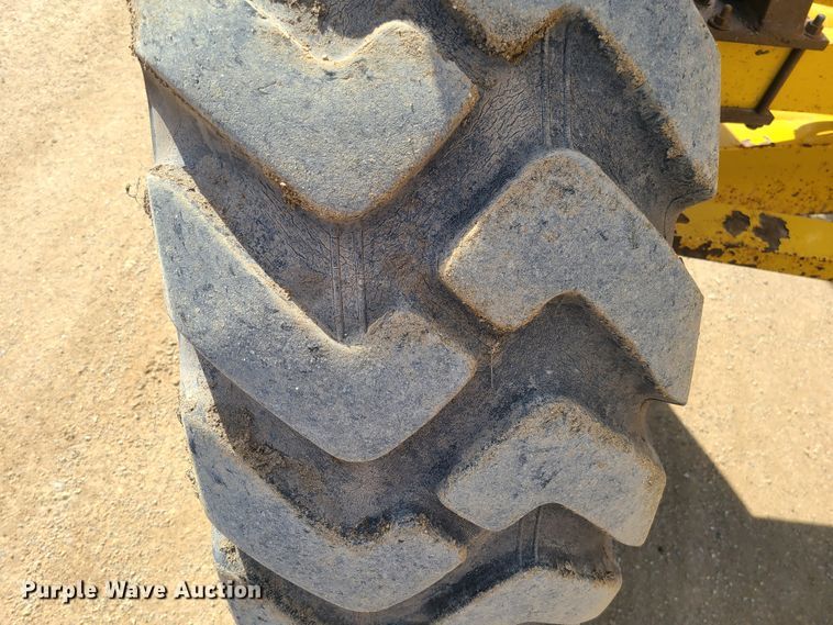 image for item HE9678 2007 Caterpillar 140H VHP  motor grader