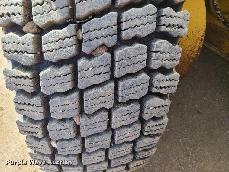 image for item HE9678 2007 Caterpillar 140H VHP  motor grader