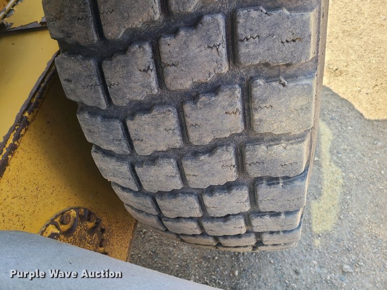 image for item HE9678 2007 Caterpillar 140H VHP  motor grader