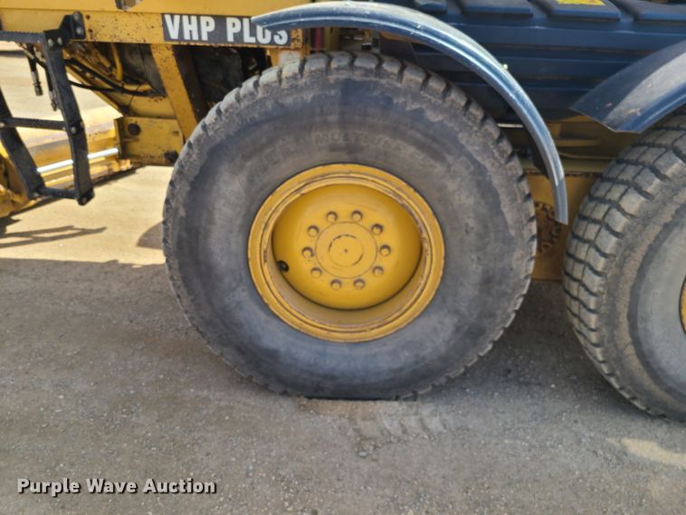 image for item HE9678 2007 Caterpillar 140H VHP  motor grader