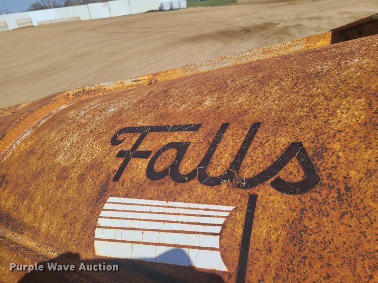 image for item HE9679 1999 Mack RD690S  dump truck